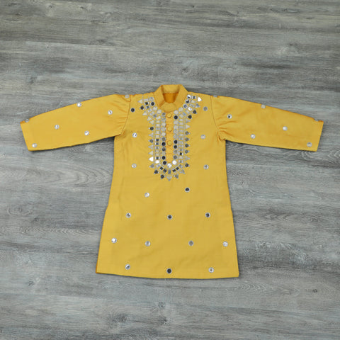 Pre-Order:KURTA WITH EMBROIDERY