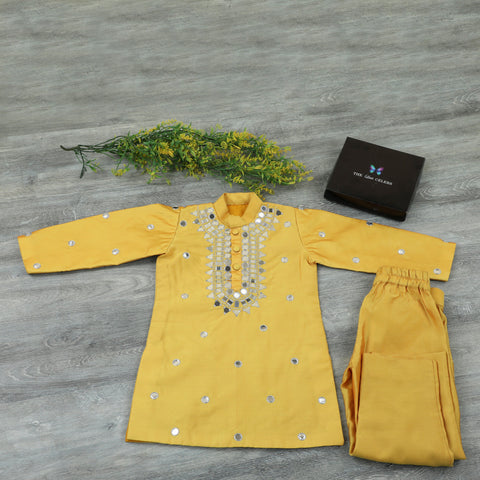 Pre-Order:KURTA WITH EMBROIDERY