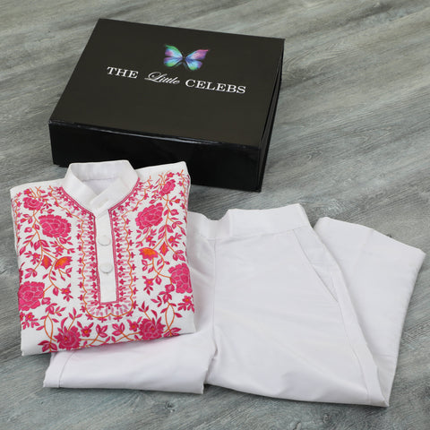 Pre-Order:KURTA WITH THREAD EMBROIDERY