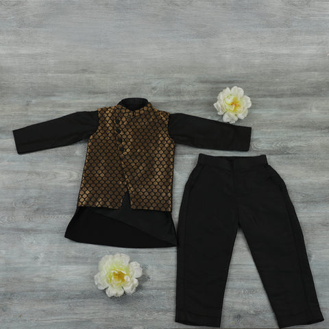 Pre-Order: 3 PIECE KURTA N WAISTCOAT