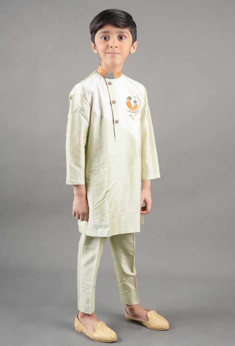 Pre-Order: Bird Pair Embroidered Kurta with Pant Style Pajama