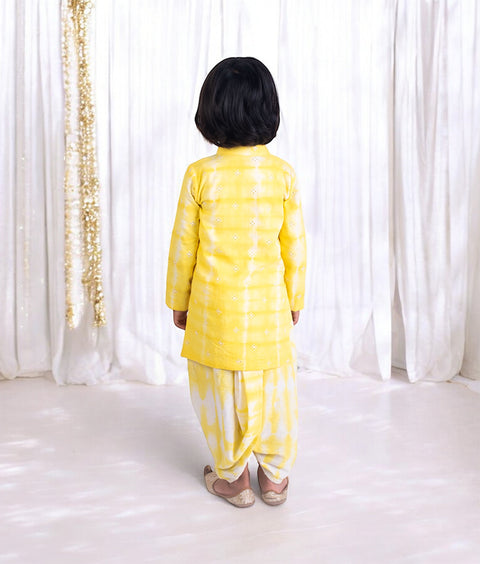 Pre-Order: Yellow Tie & Dye Kurta With Dhoti