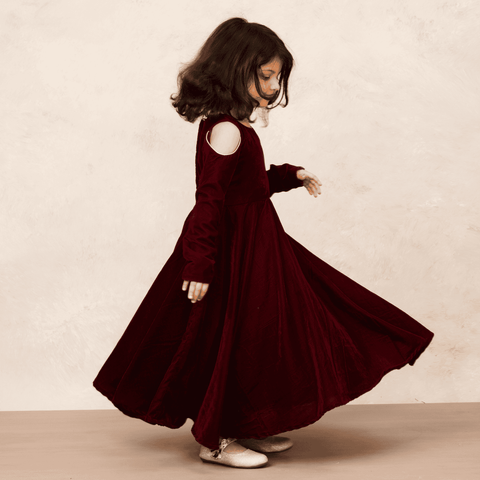 Pre-Order: Chic Maroon Velvet Full Sleeve Gown