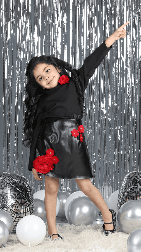 Pre-Order: Top And Skirt With Flower Motifs On Skirt