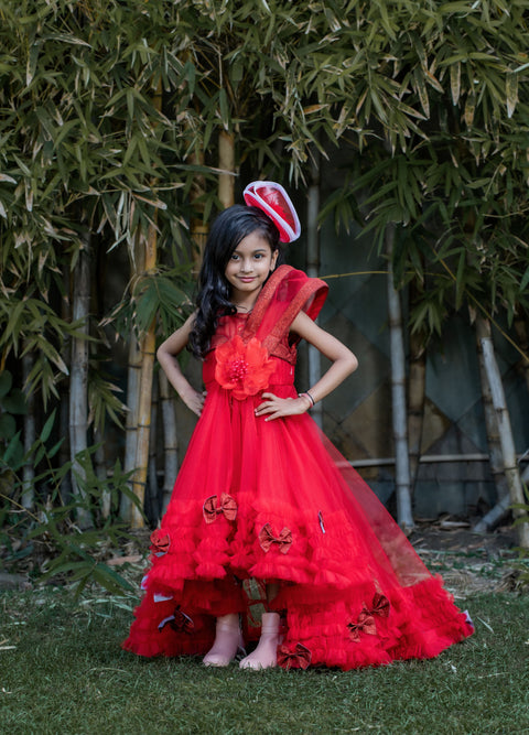 Pre-Order: Red Snowy Frill