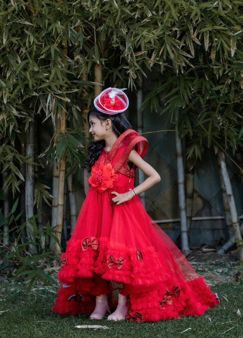 Pre-Order: Red Snowy Frill