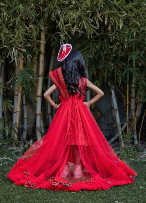 Pre-Order: Red Snowy Frill