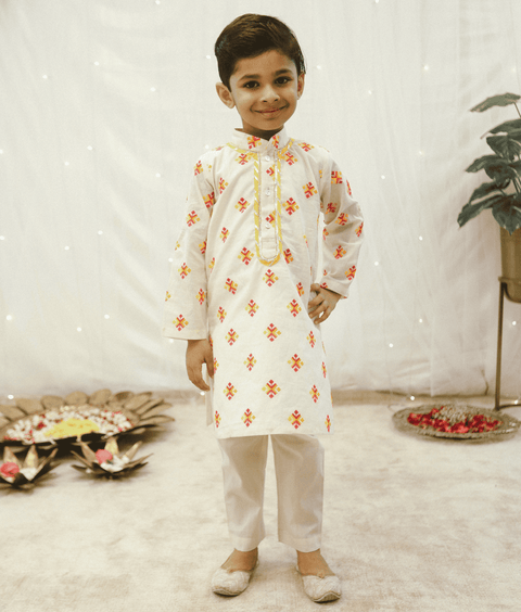 Pre Order: Off-white Phulkari Kurta Set
