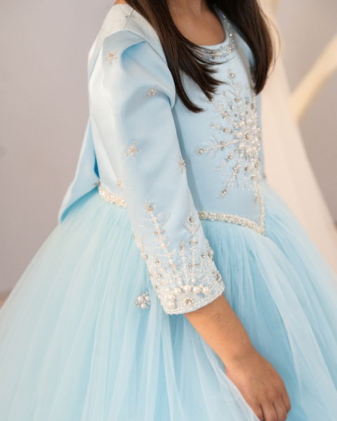 Pre-Order: Frozen Elsa gown with cape