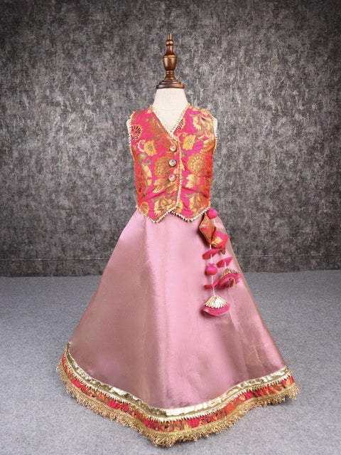 Pre-Order: Gota Lace Detail Brocade Top And Lehenga