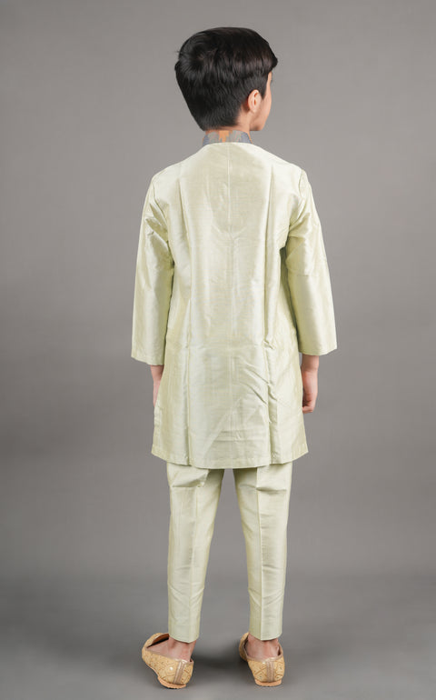 Pre-Order: Bird Pair Embroidered Kurta with Pant Style Pajama