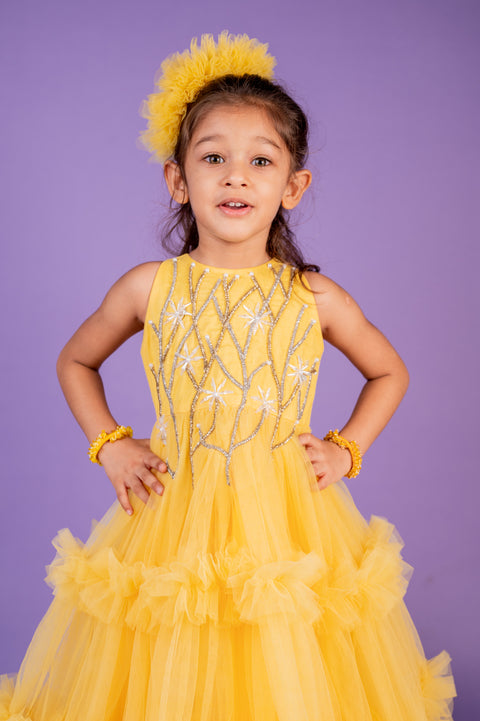 Pre-Order: Gendaphool Gown