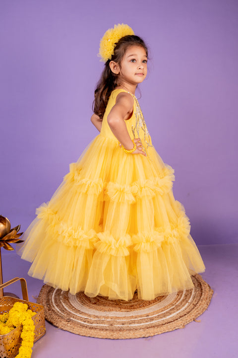 Pre-Order: Gendaphool Gown