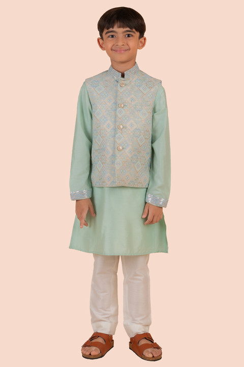 Pre-Order: Kurta Set With Printed Bandi, Embroidered Sleeve and Collar Detailing
