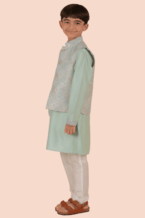Pre-Order: Kurta Set With Printed Bandi, Embroidered Sleeve and Collar Detailing