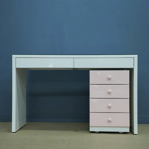 Pre-Order: Stoob Study Table