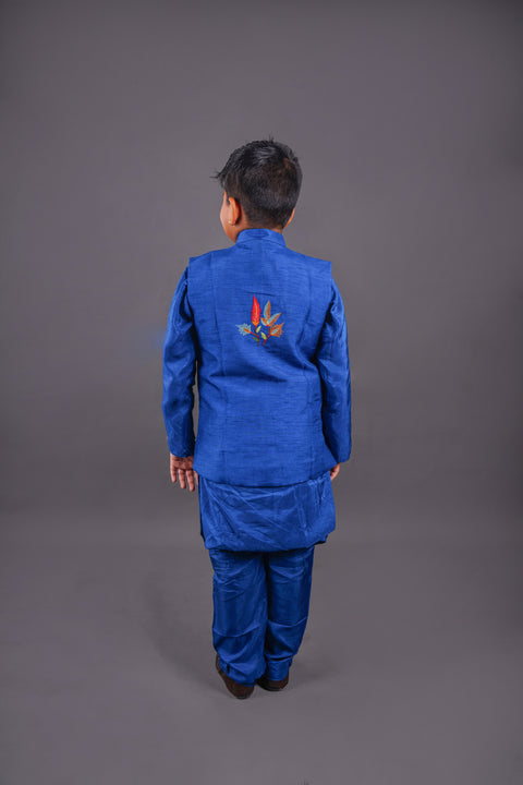 Pre-Order: Silk Kurta With Lotus Embroidered Jacket And Pyjama
