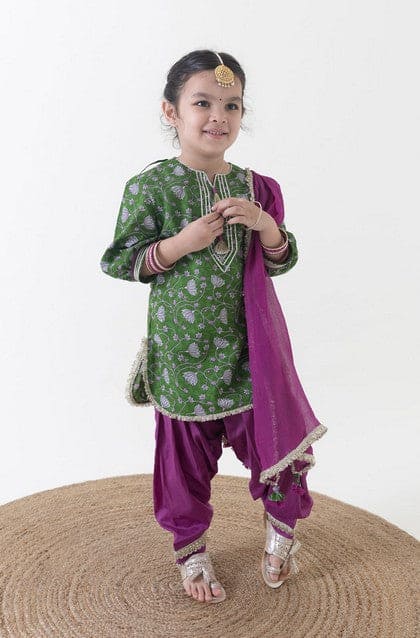 Pre-Order: Girl Floral Jaal  Suit Set - Green