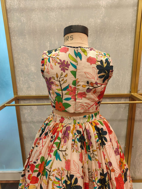 Pre-Order: Beige Floral Dori Ghagra