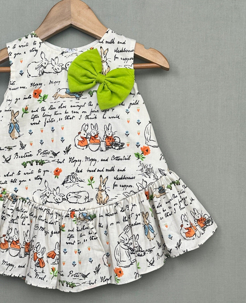 Pre-Order: Peter Rabit printed Dress with Bow– Peonyy Kids
