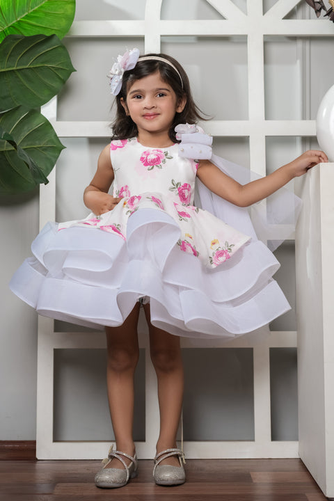 Pre-Order: Flary dress with a shoulder bow