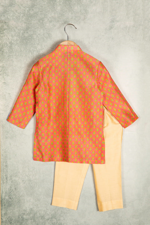 Pre-Order: Mor Pankh Print Kurta with Pajama