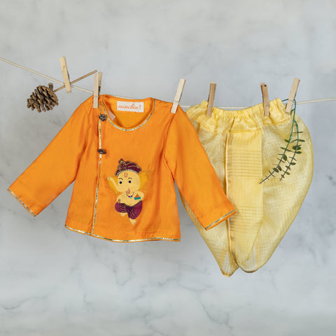 Pre-Order: GANESHA ANGARKHA WITH DHOTI