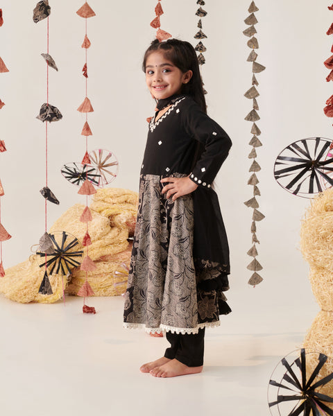 Pre-Order: Girl Floral Jaal Suit Set-Black