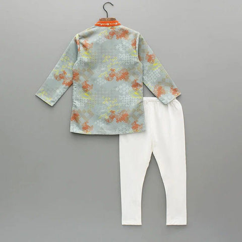 Pre-Order:Grey Geometrical Printed Hand Embroidery Kurta With Pajama Set