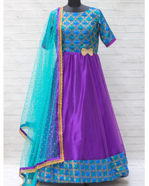 Pre-Order: Peacock Shades Brocade Gown With Twinkle Dupatta