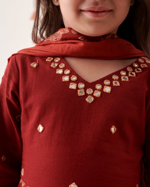 Pre-Order: Girl Floral Jaal Suit Set- Maroon