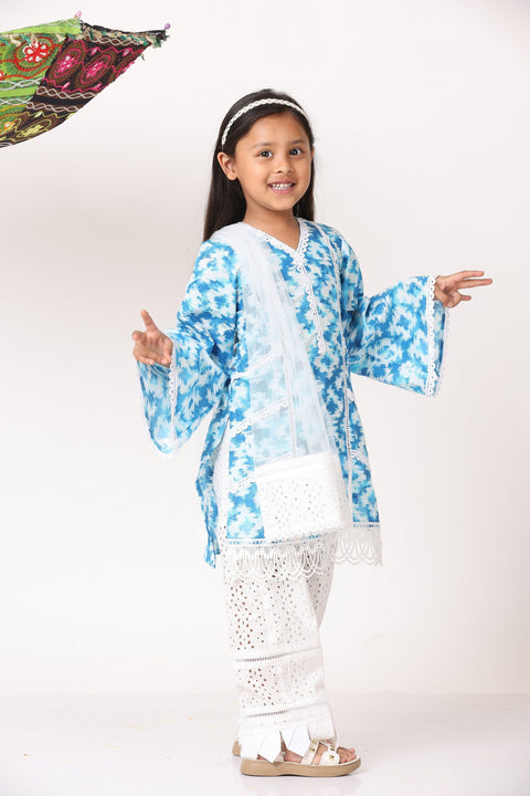 Pre-Order: Pure Cotton Lace Work Shaded Blue Kurti And Stylish Hem Pant With Net Dupatta