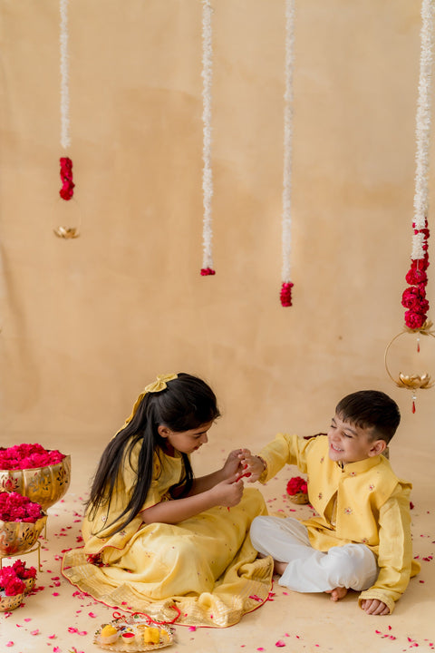 Pre-Order: Yellow Starburst Jacket Set