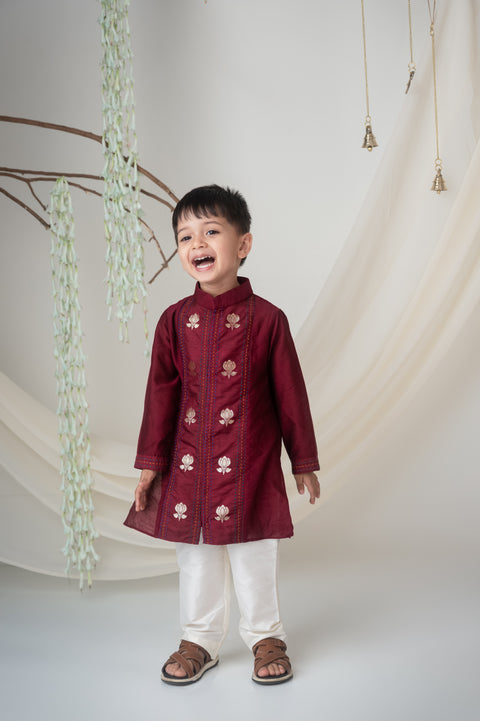 Pre-Order: Boys Maroon Embroidered Kurta Set