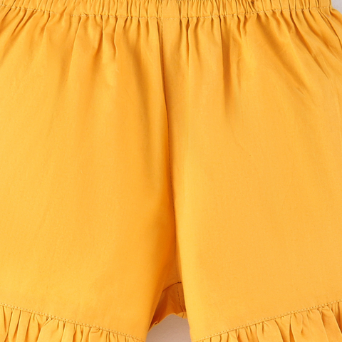Shorts with frills at bottoms hem-Yellow