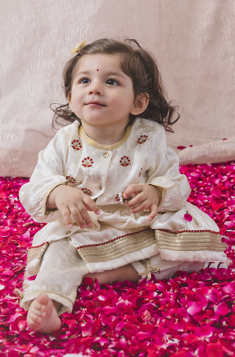 Pre-Order: Baby Girl Pearl Princess Angrakha Set - Cream