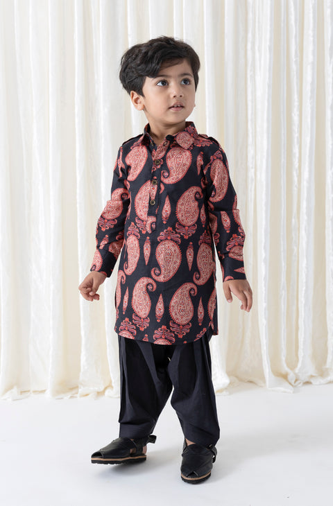 Pre-Order: Boy Paisley Print Pathani Set - Black