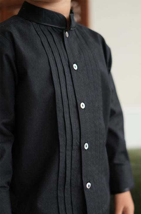 Pre-Order: Boy Solid Pleated Shirt-Black