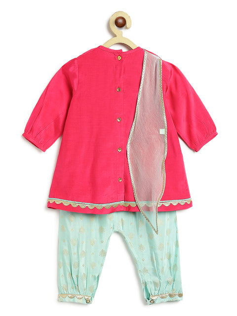 Pre-Order: Girl Lotus Embroidery Suit Set-Pink