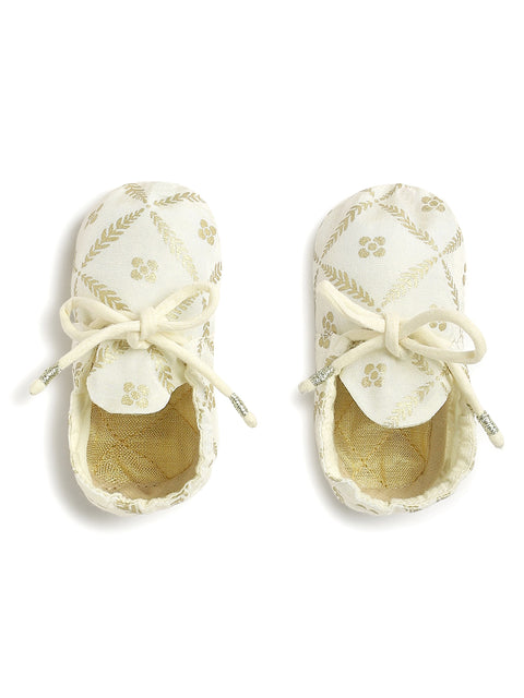 Pre-Order: Unisex Jamna Booties & Mittens Combo Set-Cream