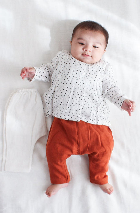 Pre-Order: Unisex Dotty Delight Flexi Set - White