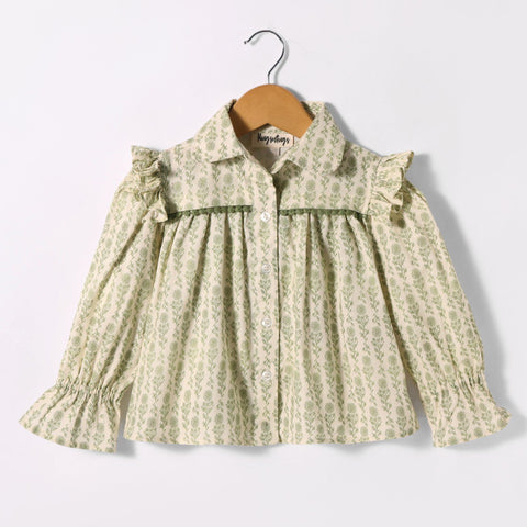 Pre-Order: All over green floral print full sleeves top with Peter Pan collars n green lace at yoke seam-Green