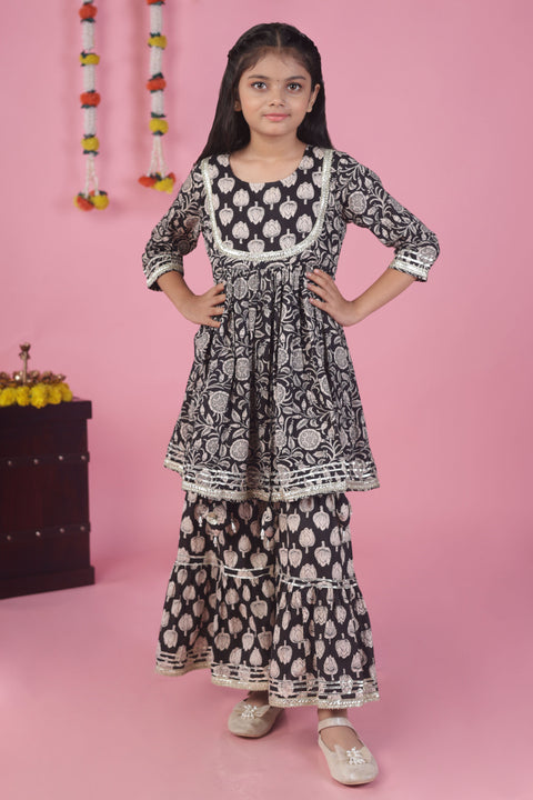 Aatya Kiids Black Embellished 3 dori Kurti with sharara - Black.