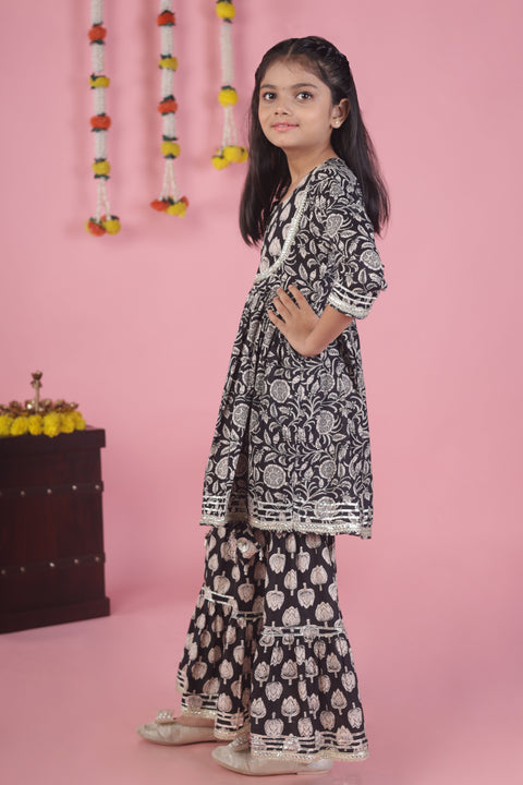 Aatya Kiids Black Embellished 3 dori Kurti with sharara - Black.