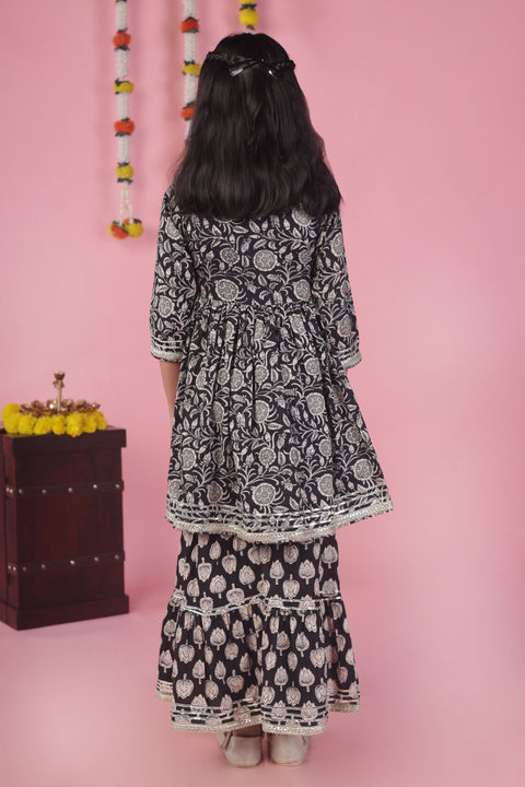 Aatya Kiids Black Embellished 3 dori Kurti with sharara - Black.