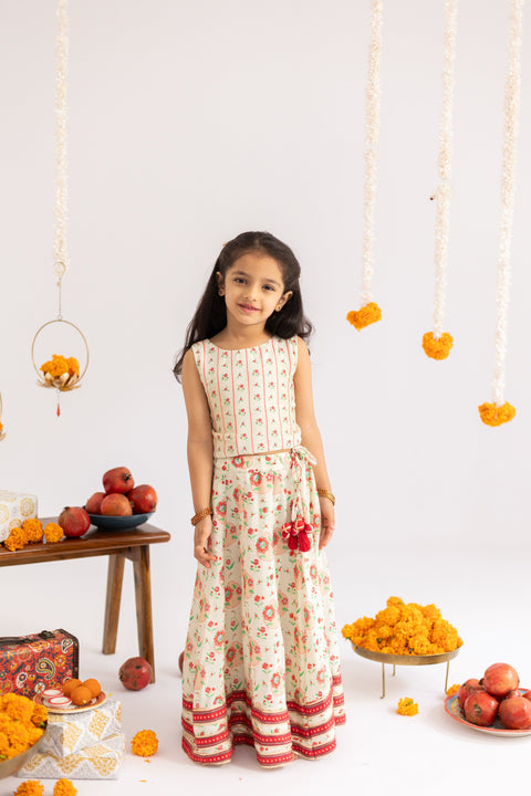 Pre-Order: Off white   anar jaal  printed muslin lehenga  set-set of 3