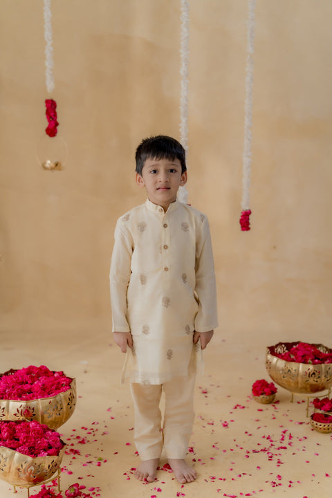 Pre-Order: Noor Kurta Set