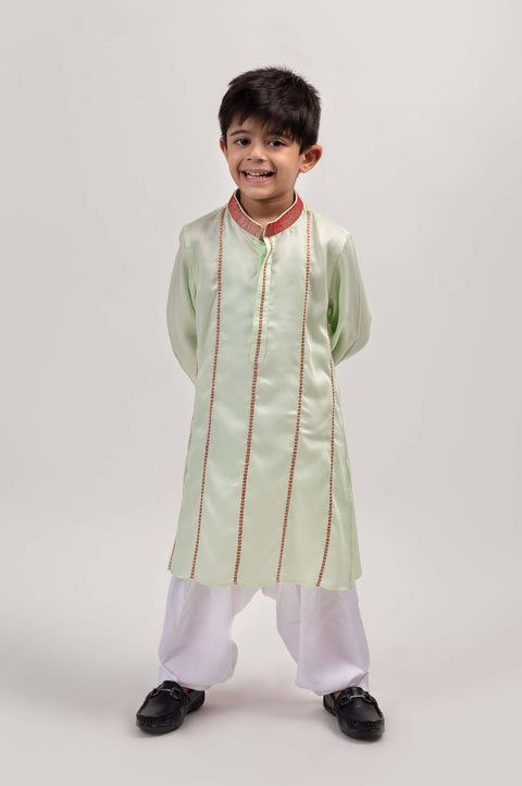 Pre-Order: Embellished green kurta set