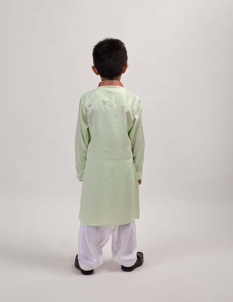 Pre-Order: Embellished green kurta set
