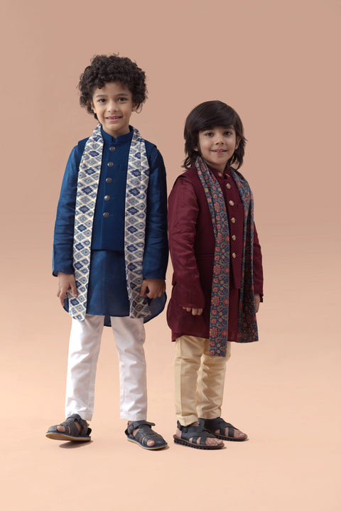 Pre-Order: Maroon Bandi Set with same colour Kurta & Printed Stole